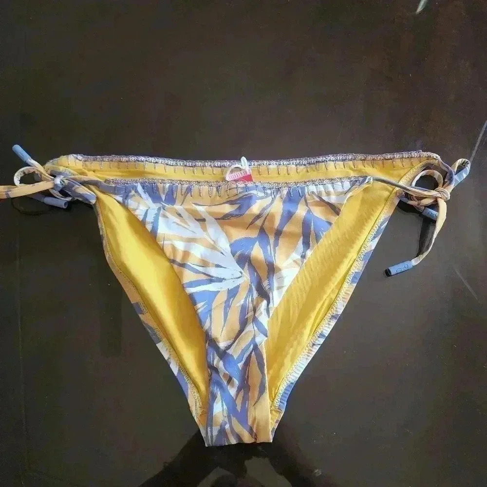 RED CARTER BIKINI BOTTOM